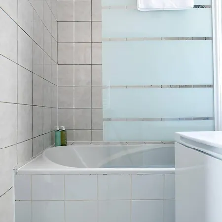Le Dupont - Metro 13, 20 Min Champs-elysees Asnieres-sur-Seine