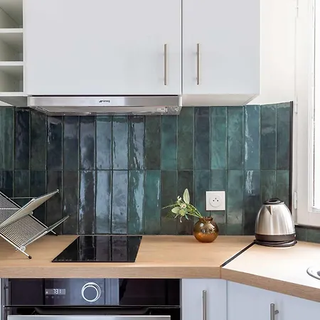 Apartment Le Dupont - Metro 13, 20 Min Champs-elysees Asnieres-sur-Seine